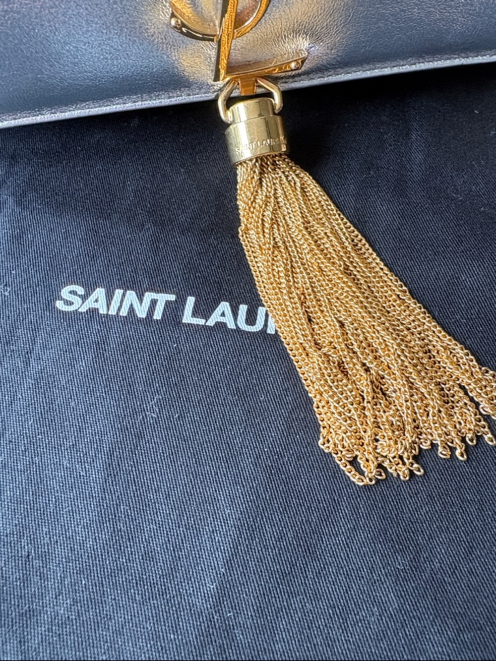 Saint Laurent Dust Bag Mini Kate Tassel Dust Bag Metallic new condition $2500 - Picture 4 of 14